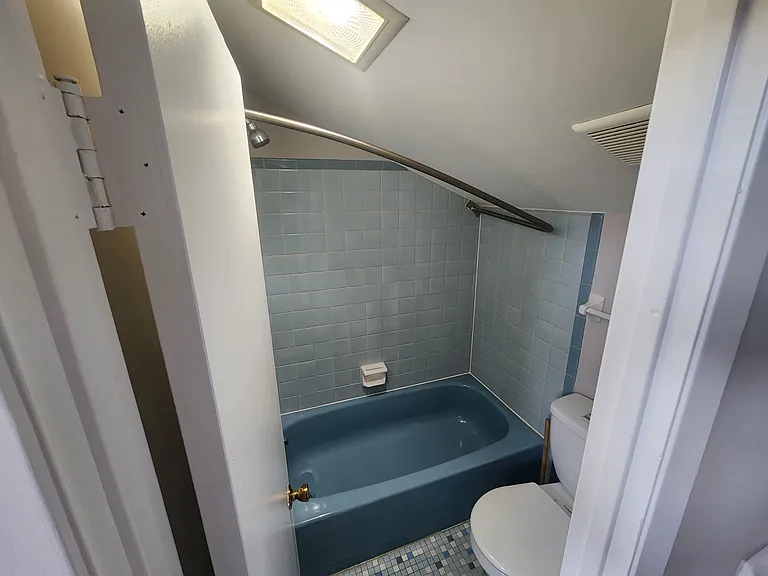 7758 Rockwell Ave #2 — Photo 5