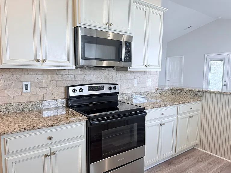 247 Harold Murphy Dr — Photo 5