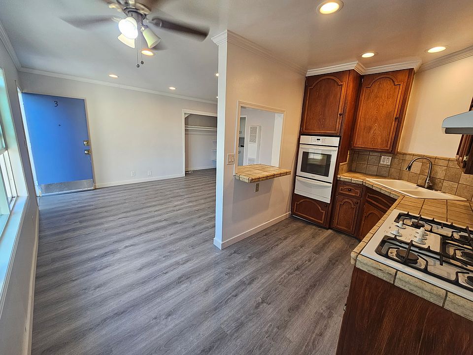 1st image of 2633 Centinela Ave APT 3
