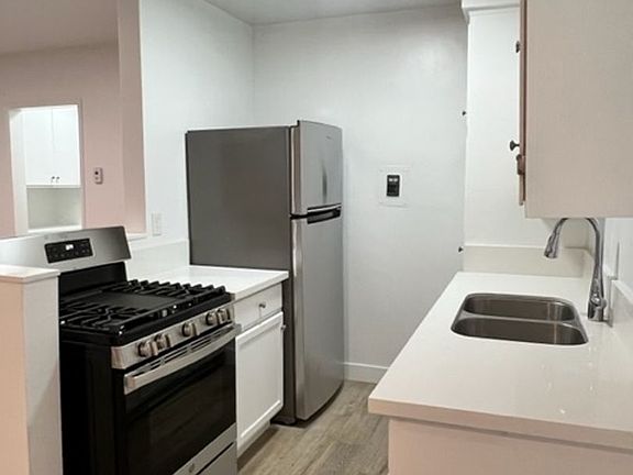 4th image of 1723 S Westgate Ave APT 1