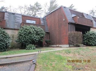 1 Roberta Dr APT 5, Buzzards Bay, MA 02532