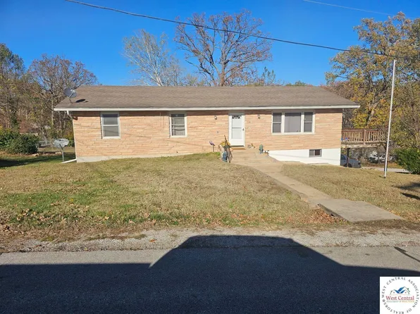 746 Hawthorne St, Warsaw, MO 65355