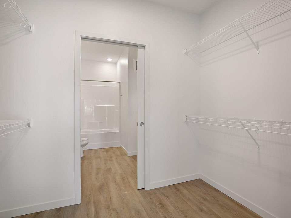 1st image of 2618 W 44th St #6nk7dp3tk