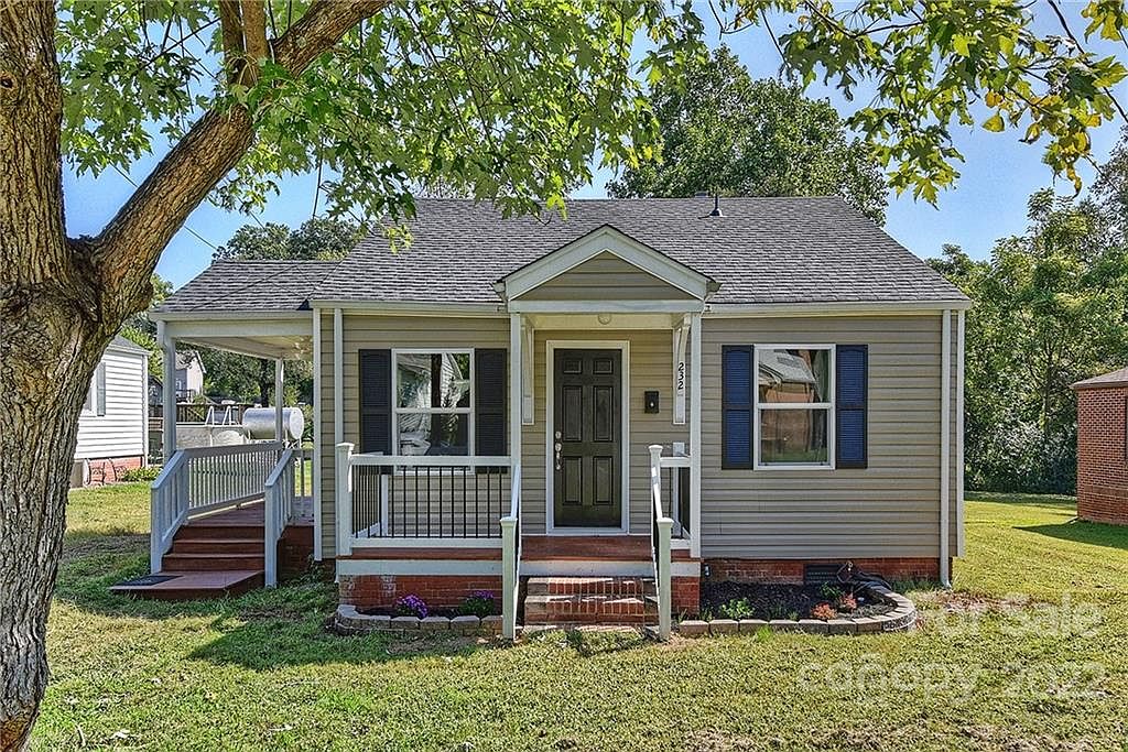 232 E Statesville Ave, Mooresville, NC 28115 | Zillow