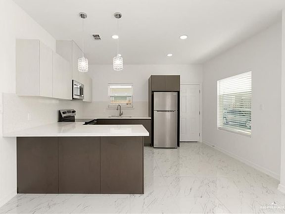 4th image of 5800 Notre Dame Ave #3