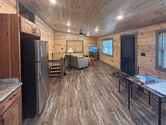 5th image of 28 Woodside Rd