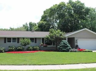 1045 W Sunset Dr, Milton, WI 53563