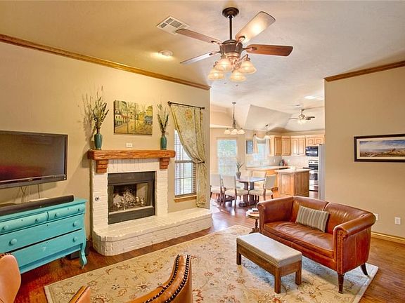 5th image of 2012 Cedar Pointe Cir