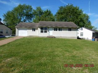 10451 Balmoral Dr, Saint Louis, MO 63137