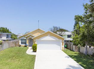 121 Minerva Rd, Daytona Beach, FL 32118