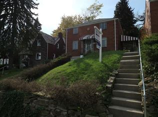 2011 Fairlawn St, Pittsburgh, PA 15221
