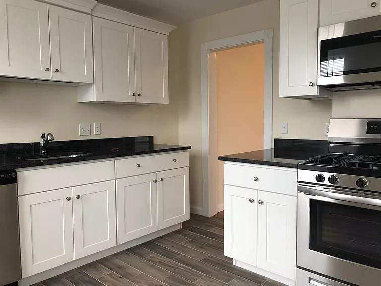443 Bunker Hill St #1 — Photo 5