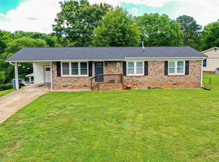 306 Miller Rd, Mauldin, SC 29662