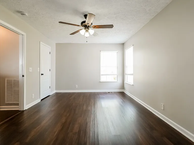 804 Cainbrook Ct — Photo 12