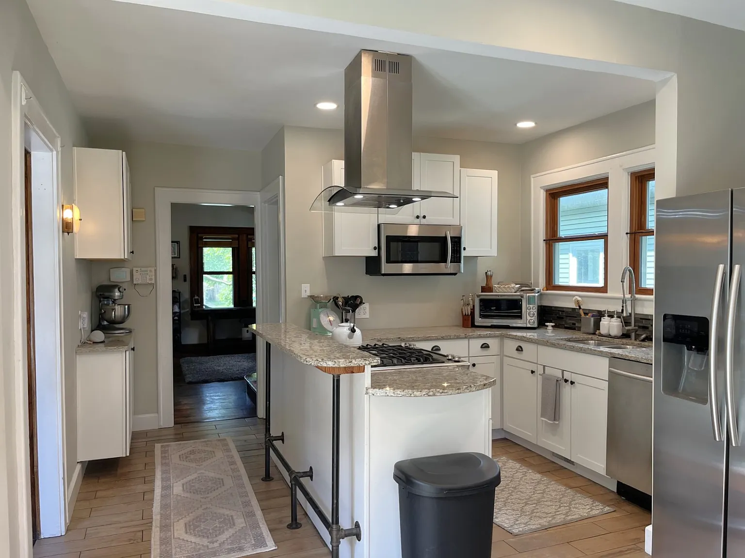 1329 N Lasalle St — Photo 3
