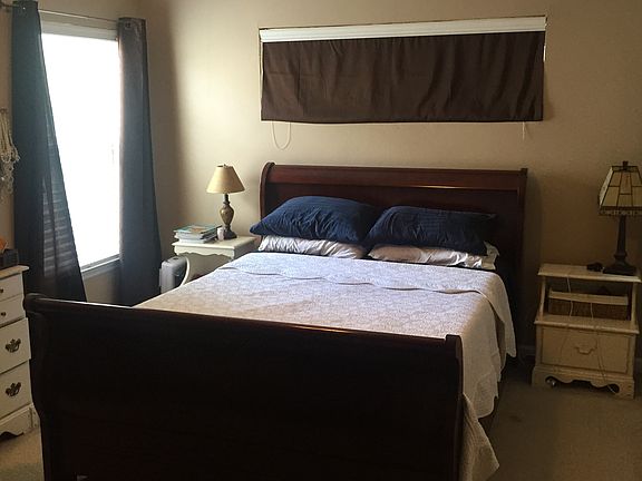 Master Bed (Upstairs)