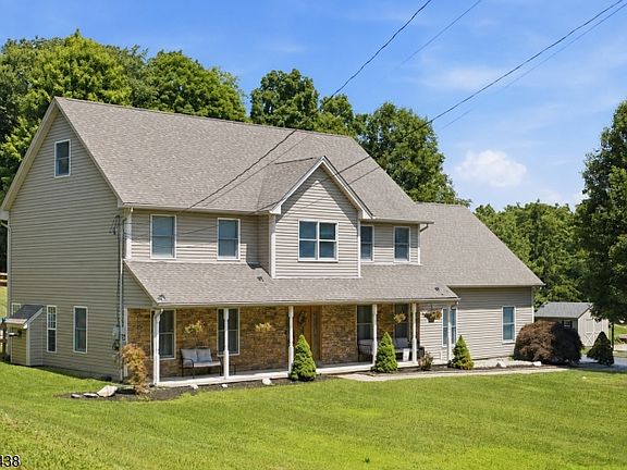 2nd image of 104 Haggerty Rd