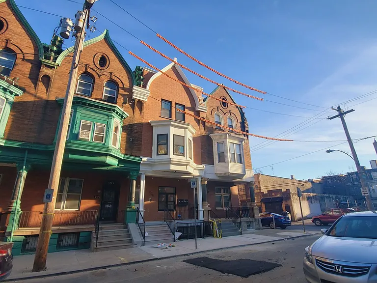 1723 Memorial Ave — Photo 25