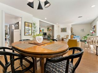 128 Trillium Ln, Castle Hills, TX 78213