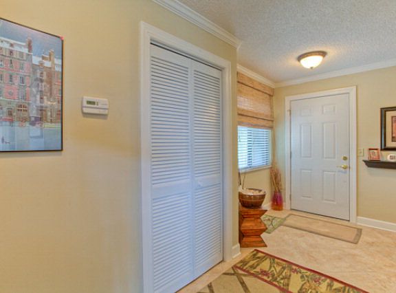 5th image of 324 Moss Oaks Cir