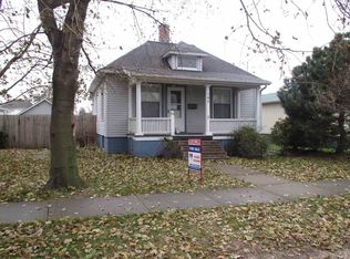 105 S Spring St, Geneseo, IL 61254