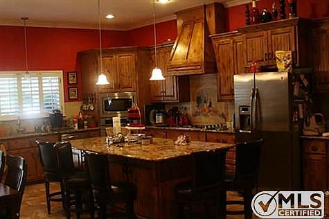 4th image of 3083 Trailwood Dr E