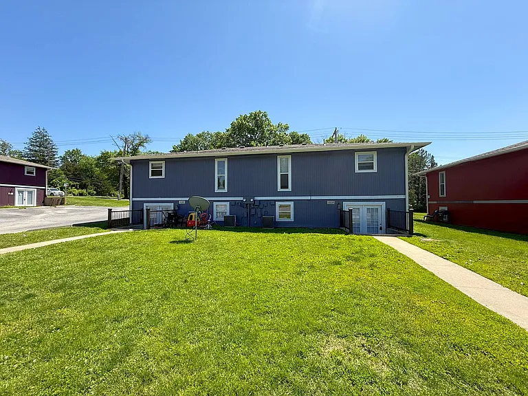 1007 W Ash St — Photo 40