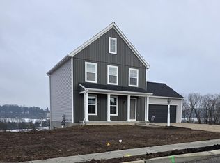 317 Lloyds Ln, York, PA 17406