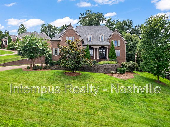 3rd image of 7 Crooked Stick Ln