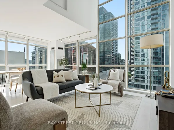36 Blue Jays Way Unit 925, Toronto, ON M5V 3T3