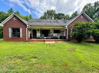 514 Proctor Rd, Grenada, MS 38901