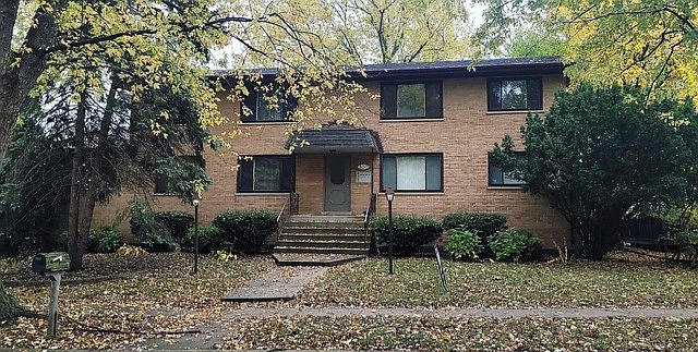 1st image of 500 Lincoln Ln #1