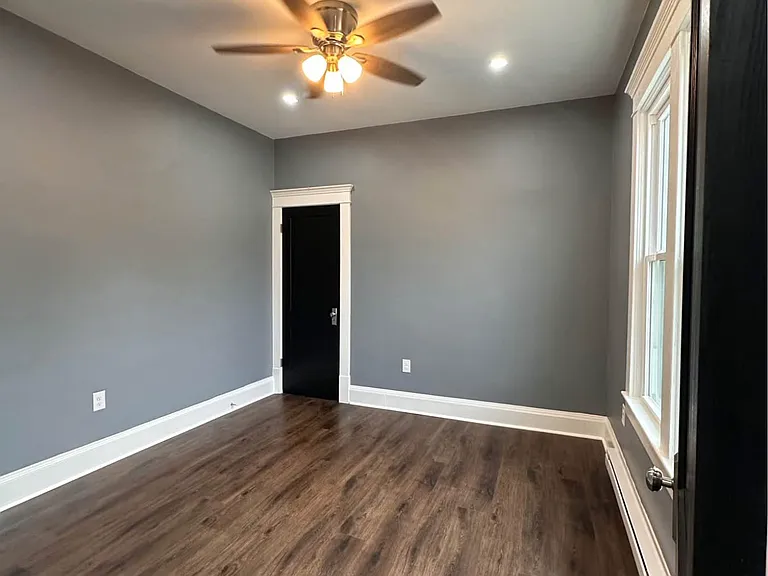 124 Park Blvd #1/2 — Photo 6
