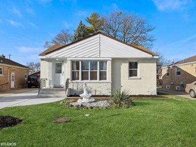 8026 N Elmore St, Niles, IL, 60714