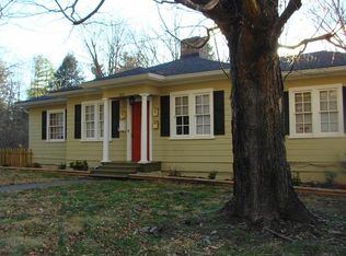 302 Cumberland Ave APT 3, Asheville, NC 28801