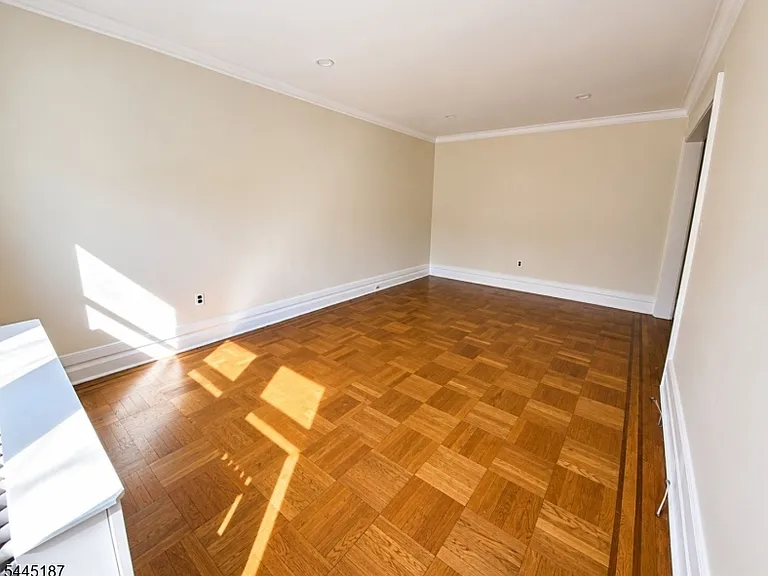 14 Forest St #107 — Photo 5