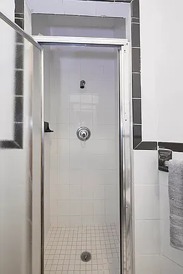 Rented by REAL New York | media 9