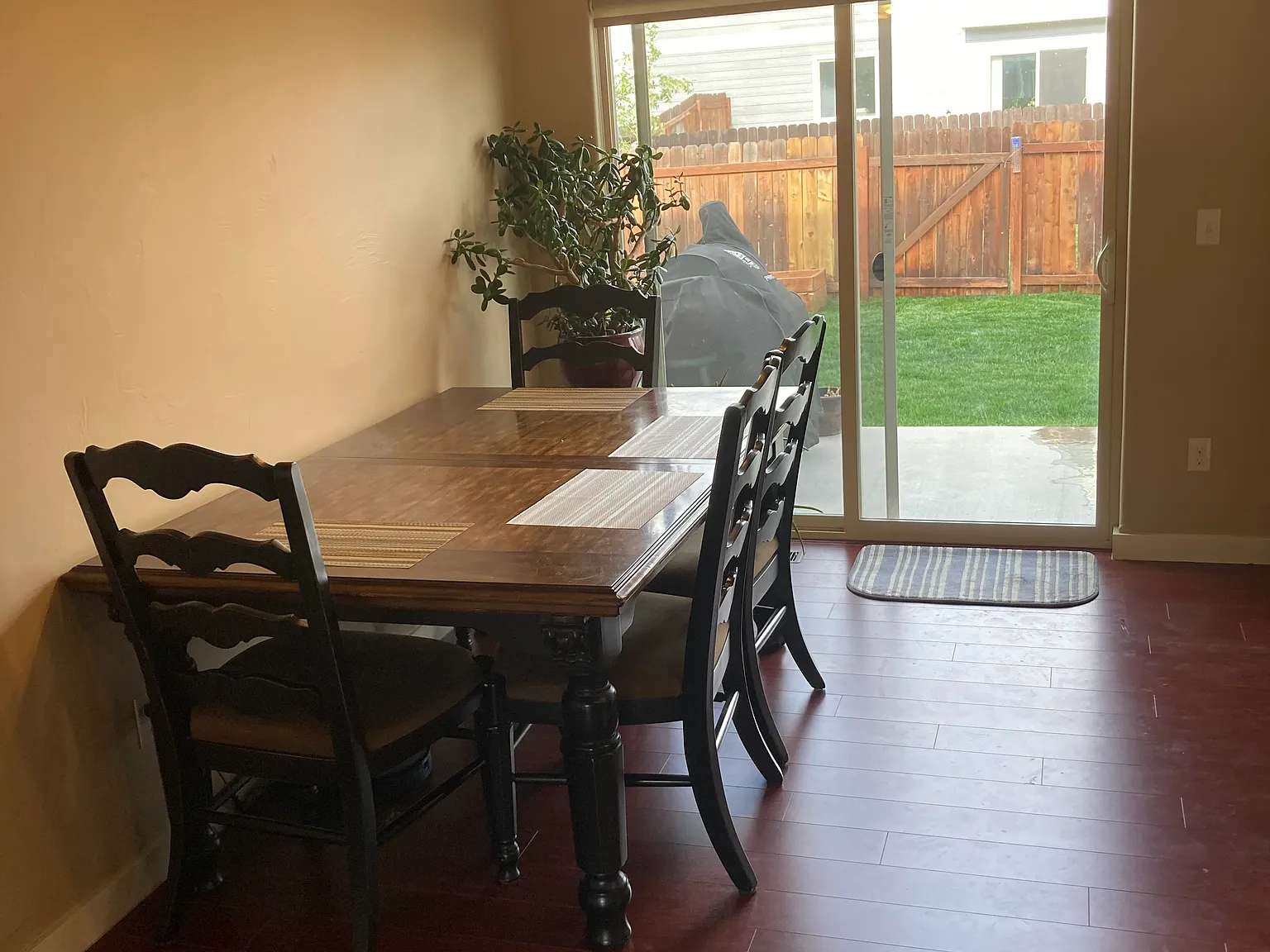 3 bed, 2.5 bath, 1500 sqft, $2,700 — Photo 3