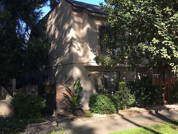 2nd image of 2811 E St APT 14