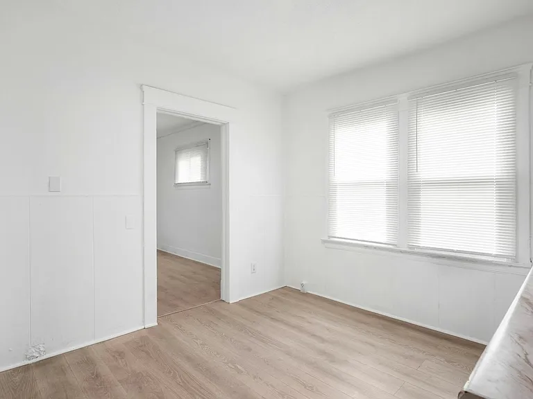 10413 Mount Auburn Ave #B — Photo 9
