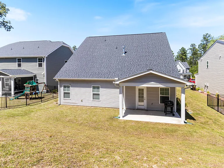 66 Kensington Dr — Photo 38