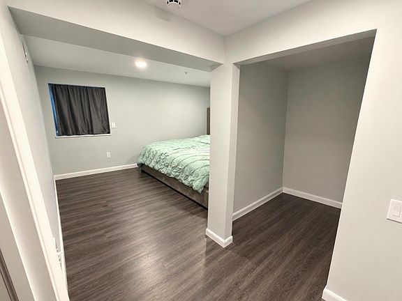 4th image of 3527 Vienna St APT 2