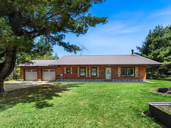 15902 Penesal Rd, Leroy, MI 49655