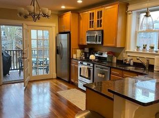 609 E 5th St #2, South Boston, MA 02127