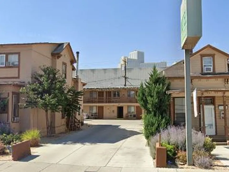 435-447 Evans Ave #100-208