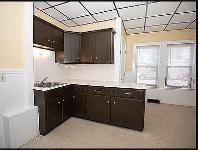 2nd image of 5 Seward St APT 1