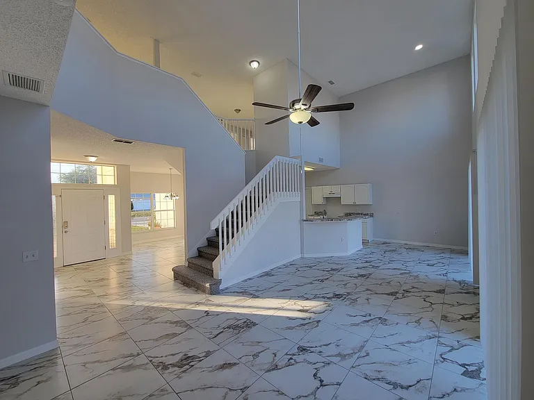 1907 Escambia Ln — Photo 2