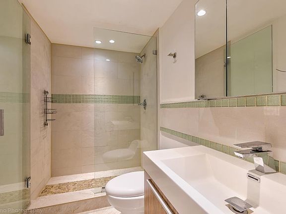 3rd image of 19390 Collins Ave APT 1-708