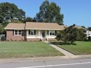 825 Emeline Ave, Fayetteville, NC 28303