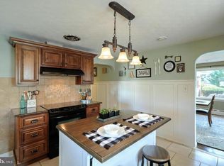 1389 Snyder Corner Rd, Red Lion, PA 17356